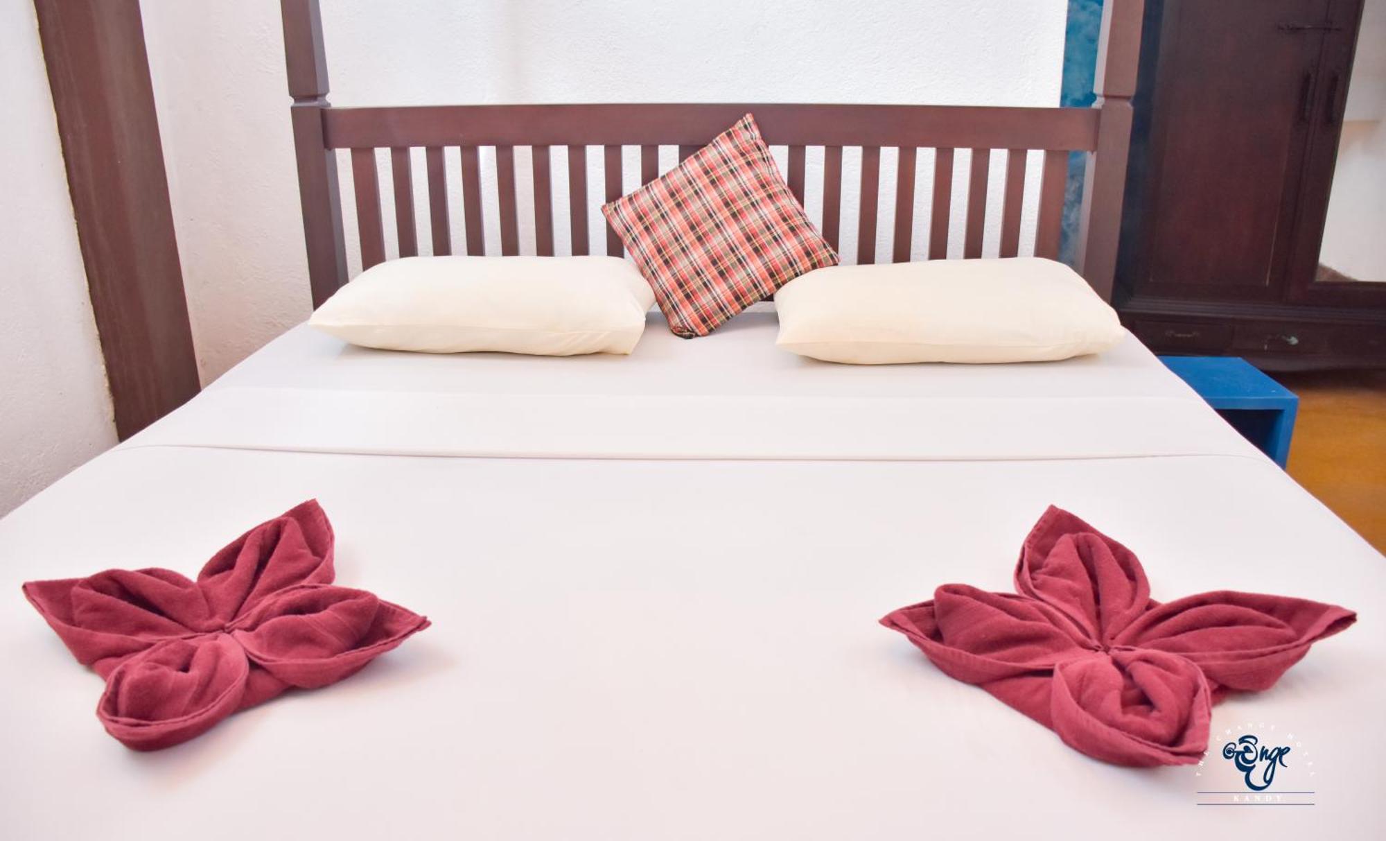 The Change Hotel Канди Экстерьер фото